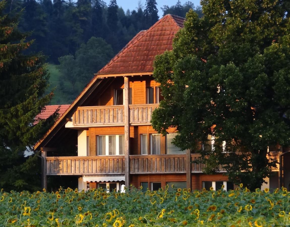Gemeinschaftshaus Im Oberdorf Lützelflüh Eksteriør bilde